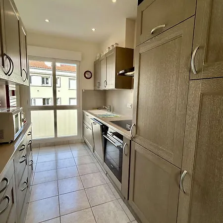 Familial En Hyper Centre De Royan, 6/8 Pers, Ascenseur - Fr-1-494-180 Appartement Royan